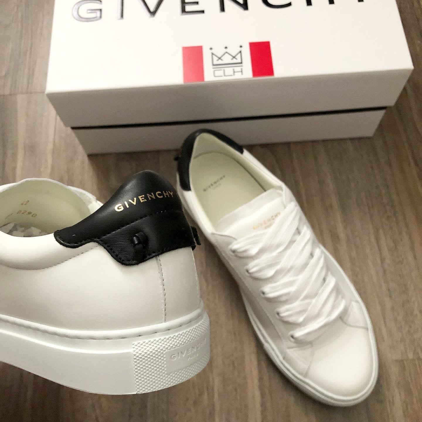 GIVENCHY URBAN STREET SNEAKERS